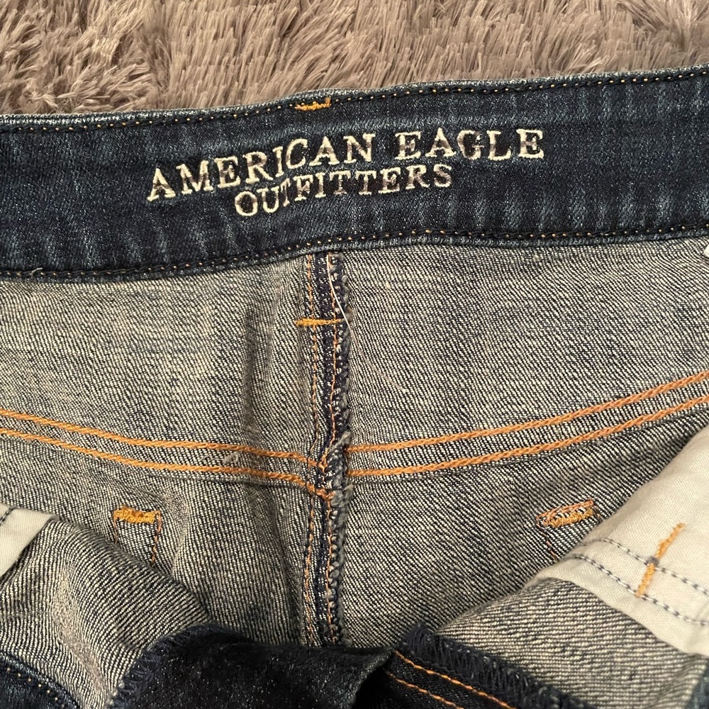 American Eagle Jean Shorts Stretch 8 Embroidered with Florals - Picture 4 of 7